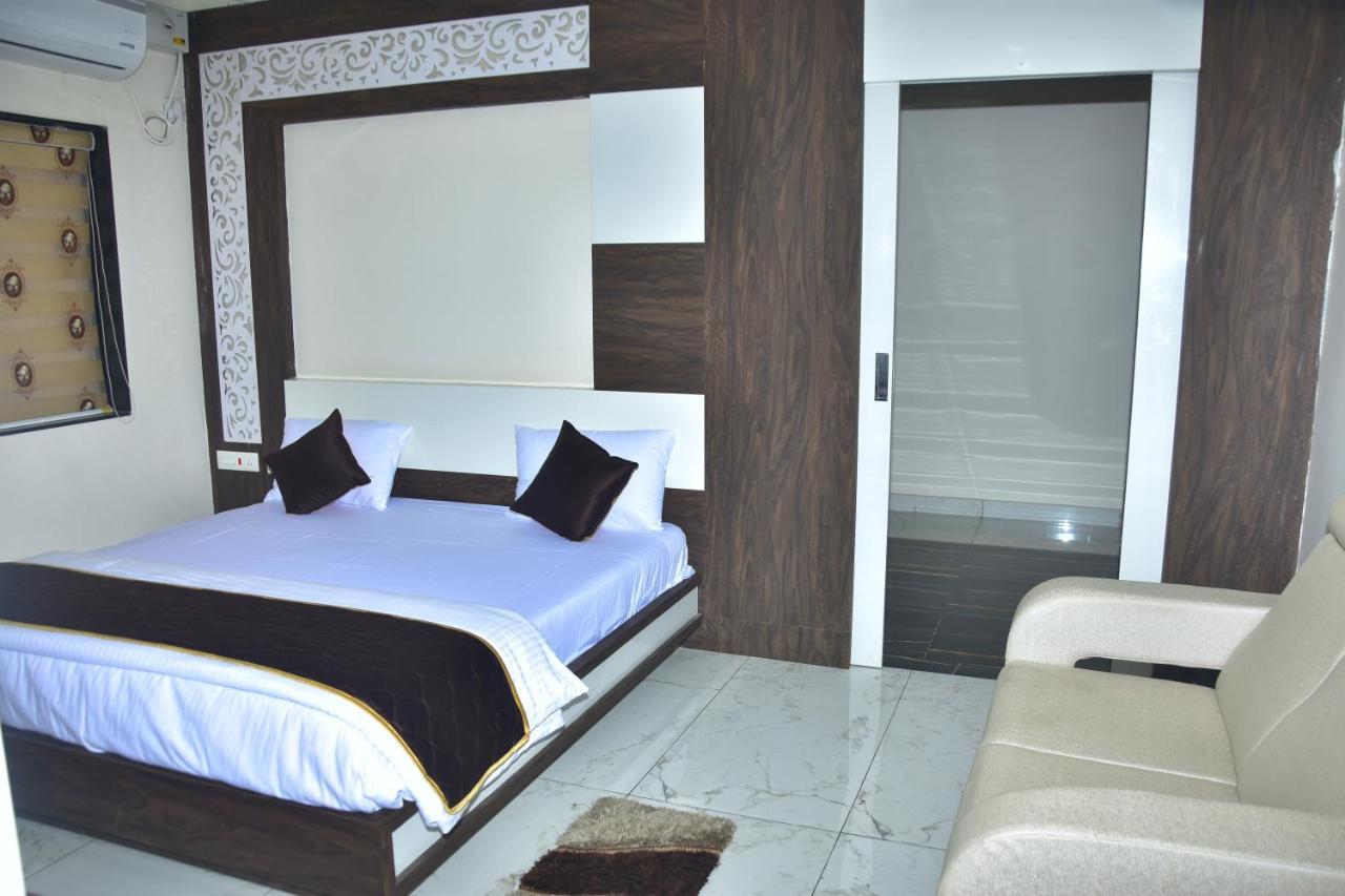 Hotel Pagadala Grand Residency Bāpatla Zewnętrze zdjęcie
